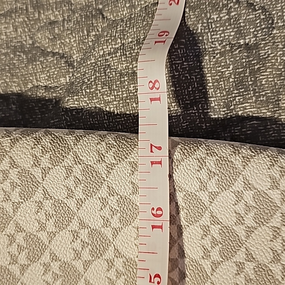 Kate Spade purse - Picture 10 of 16